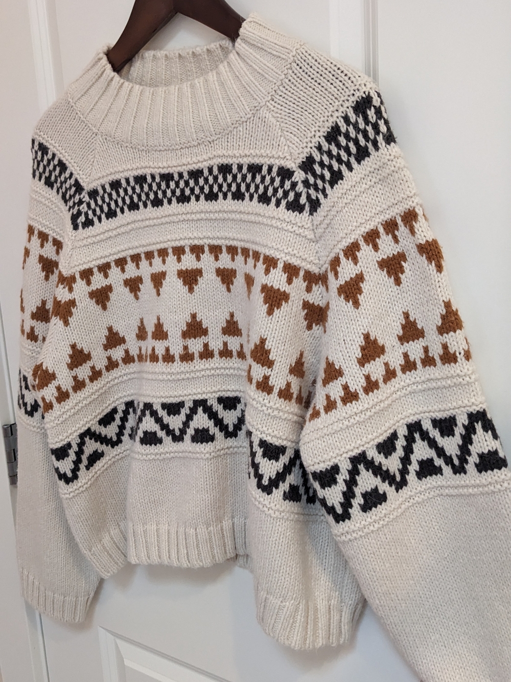 Universal Thread Cream Fair Isle Crewneck Sweater with Brown & Black Accents - Picture 2 of 6